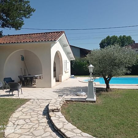 La Maison Basque Sainte-Livrade-sur-Lot Εξωτερικό φωτογραφία