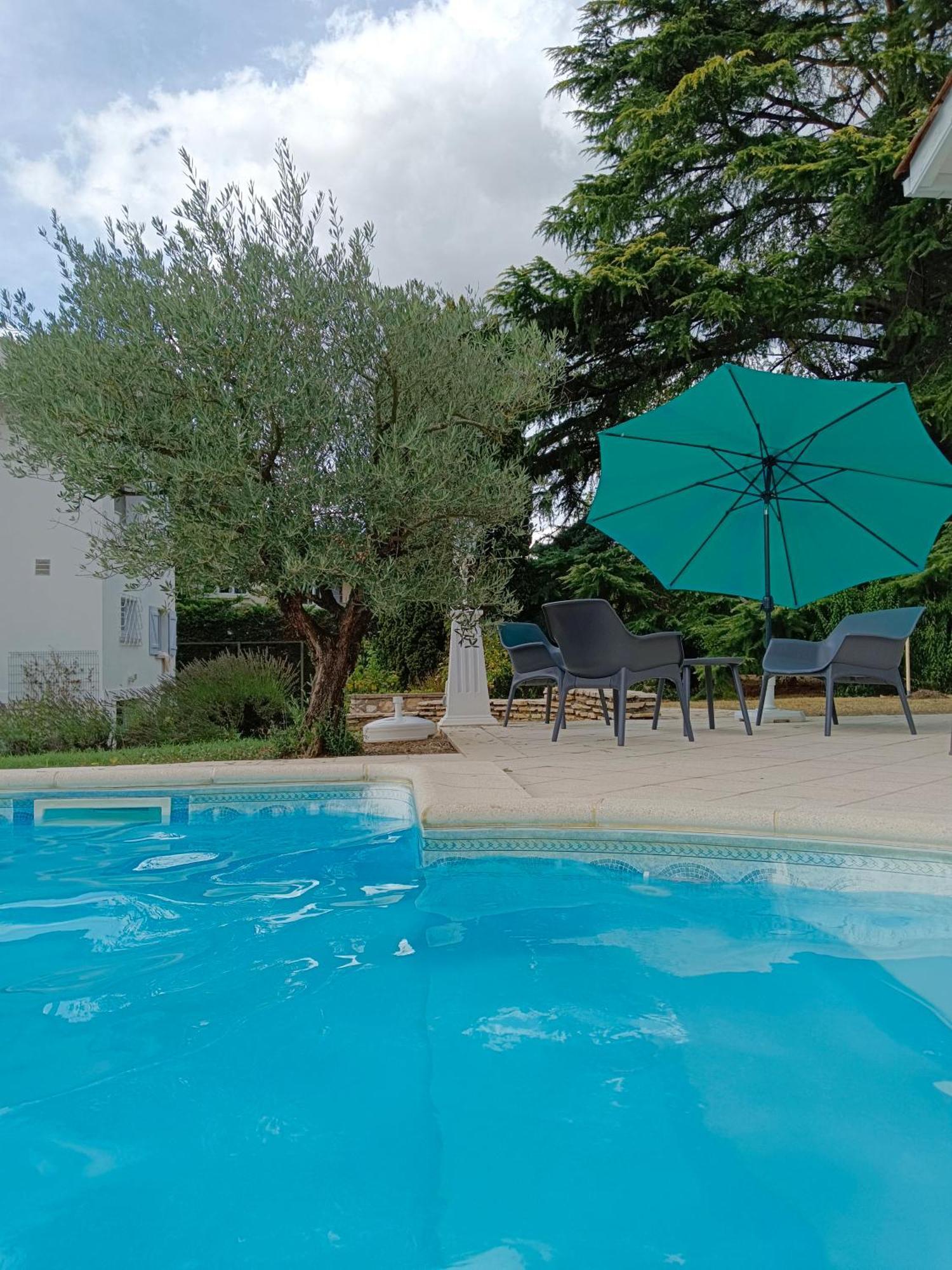 La Maison Basque Sainte-Livrade-sur-Lot Εξωτερικό φωτογραφία